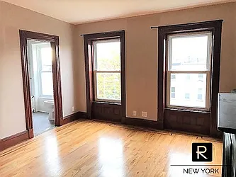 Rented by R New York