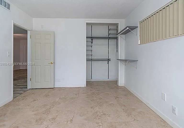1450 NE 170th St #204 — Photo 19