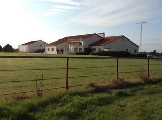 5500 Old Clarksville Rd, Reno, TX 75462