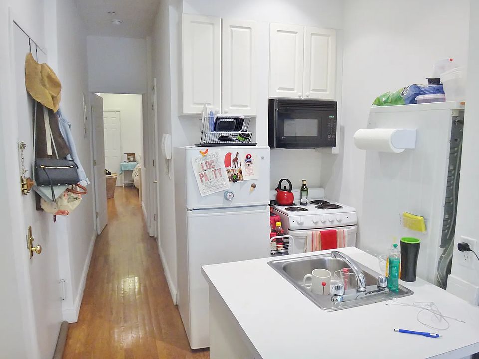 1st image of 347 E 82nd St APT 101