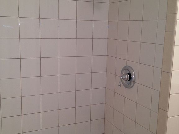 5th image of 3311 Castalia Ave