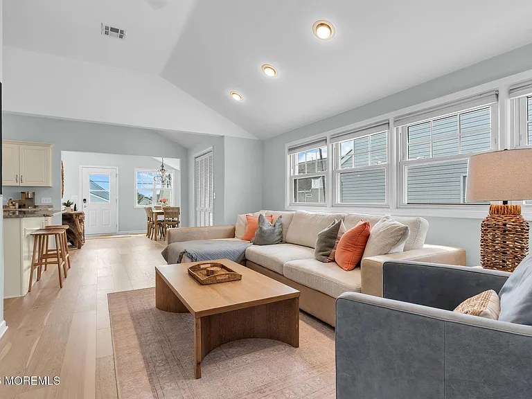301 W Kupper Dr — Photo 17
