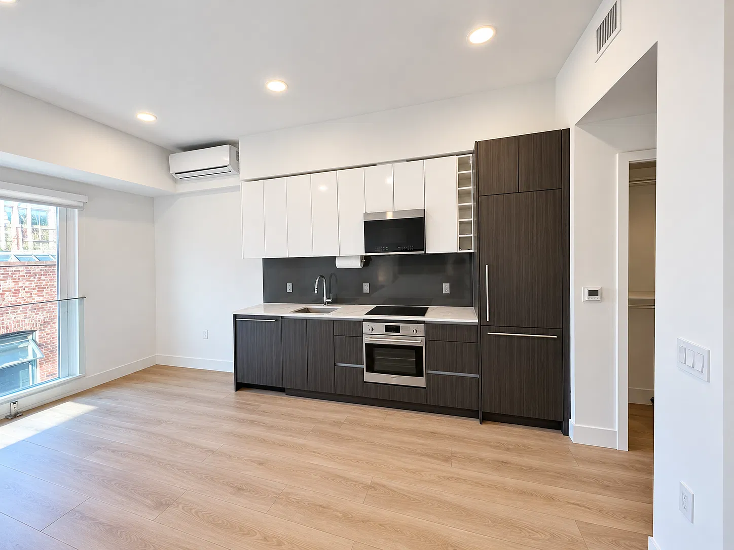 Studio, 428 sqft, $1,850 — Photo 4