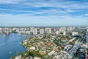18201 Collins Ave #Penthouse 5502 — Photo 42
