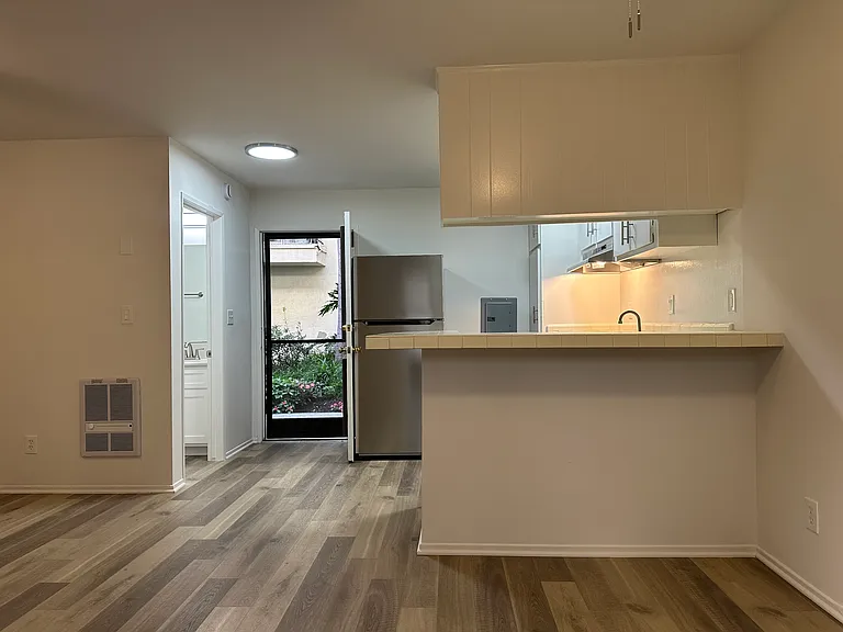 The Vallarta Apartments — Photo 12