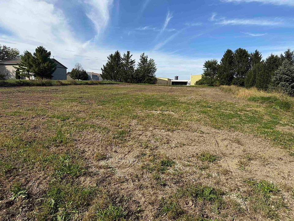 2nd image of 1016 Beech Bay Rd