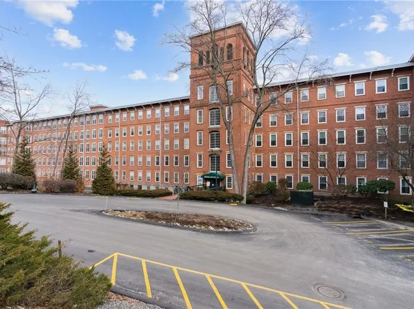 2 School St #430, Lincoln, RI 02865