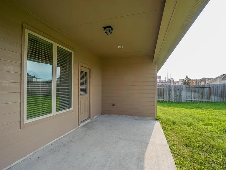 18327 High Summit Ln — Photo 28