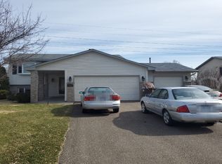 11524 Oregon Ave N, Champlin, MN 55316