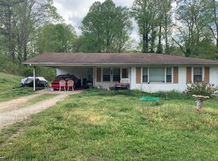 2403 Camp Creek Rd, Mount Airy, GA 30563