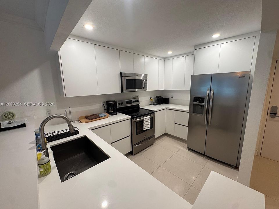 1st image of 2301 Collins Ave APT 427