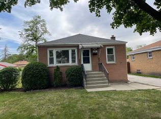 251 Iroquois Rd, Hillside, IL 60162