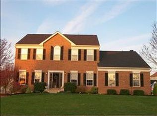 1117 Monroe Dr, Stewartsville, NJ 08886