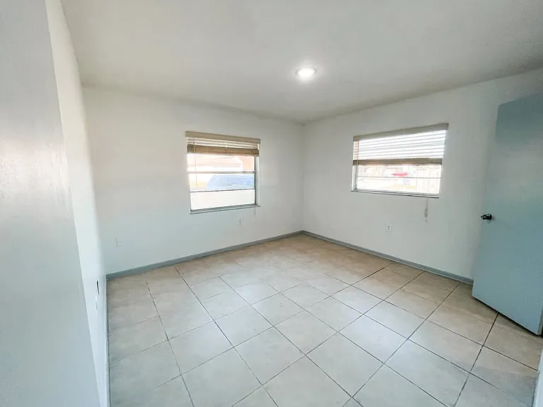 1054 Buccaneer Dr #1054 — Photo 4