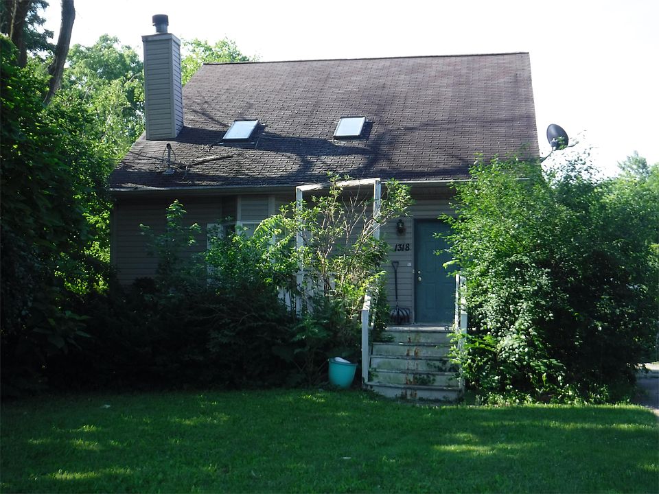 1st image of 1332 Jewett Ave