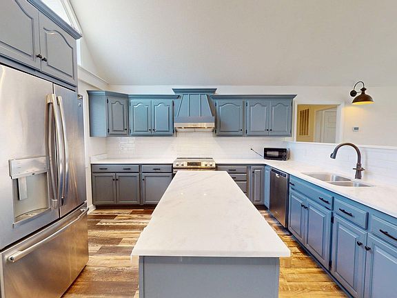 4th image of 65 Maple Cir