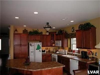 5th image of 3072 Oak Hills Dr