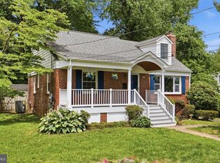 1904 Poole Ln, Mc Lean, VA 22101