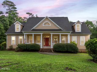 638 Ravenswood Road, Hampstead, NC 28443