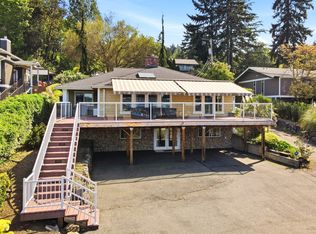 12704 Holmes Point Dr NE, Kirkland, WA 98034