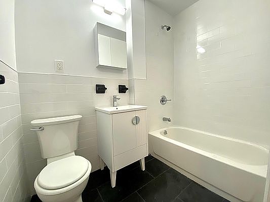 3rd image of 395 Ocean Ave #U