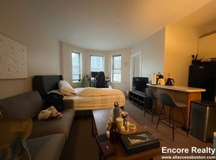 844 Beacon St #M, Boston, MA 02215