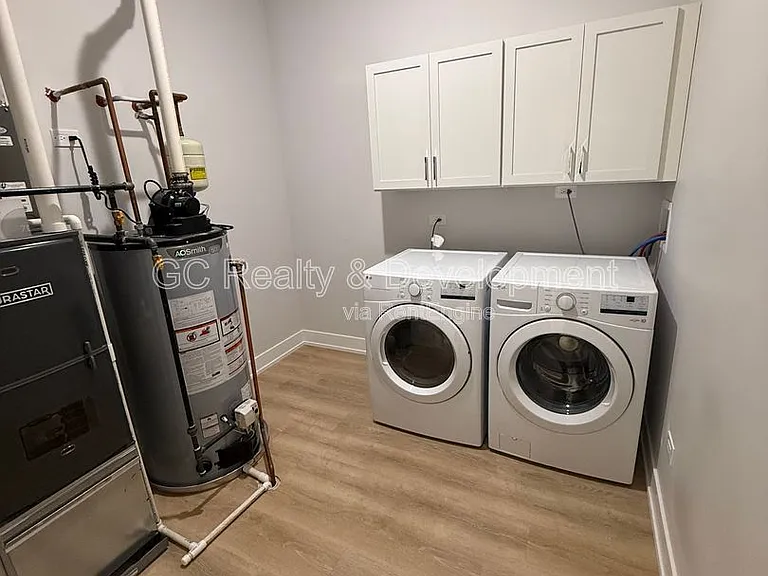 5071 N Northwest Hwy #102 — Photo 8