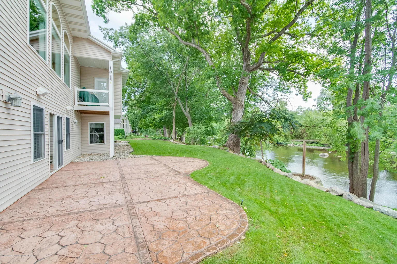 4815 Dimond Way photo 1