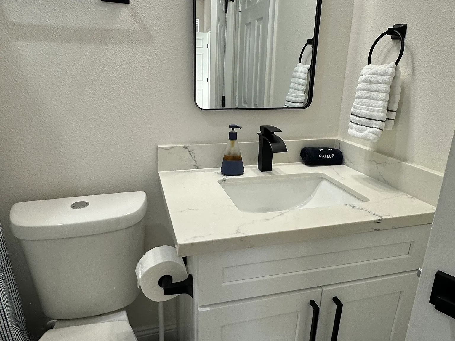 1 bed, $1,075 — Photo 4