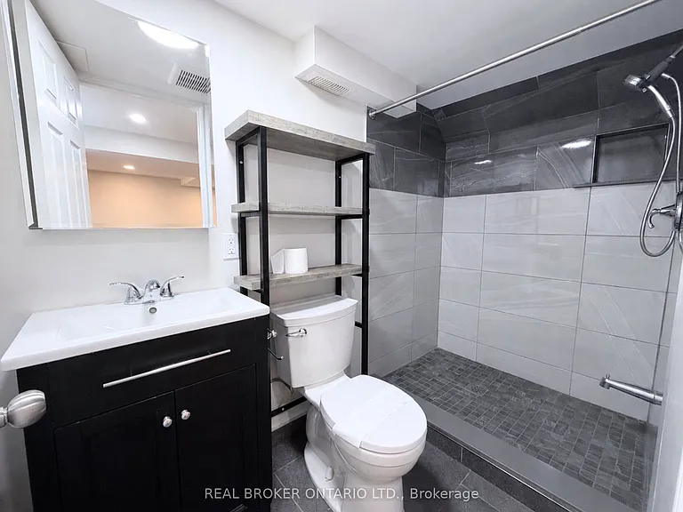 315 E 22nd St #BASEMENT — Photo 11