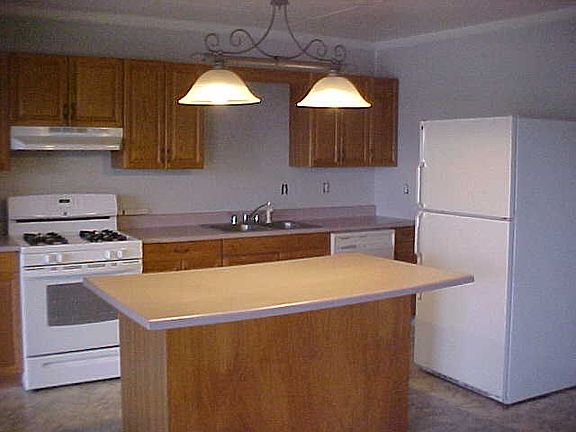 5th image of 67 Lakeview Ln