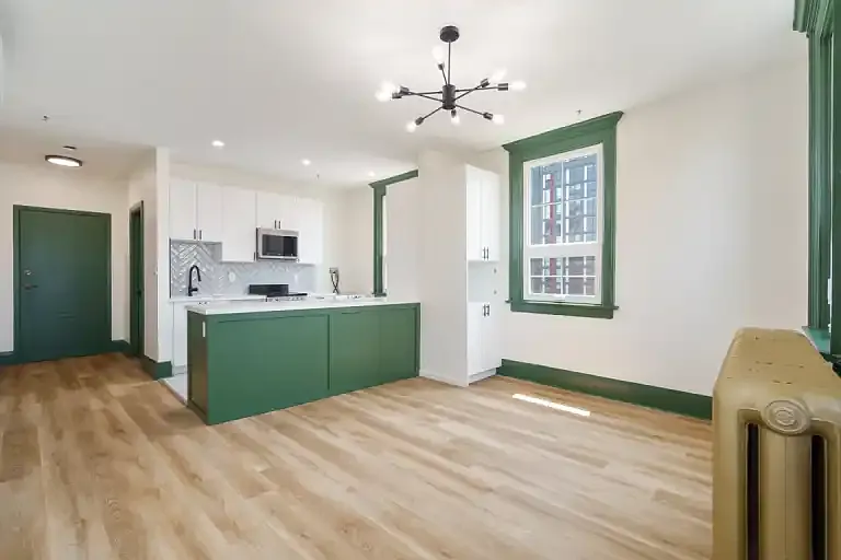 1 bed, 1.0 bath, 610 sqft, $1,700 — Photo 1
