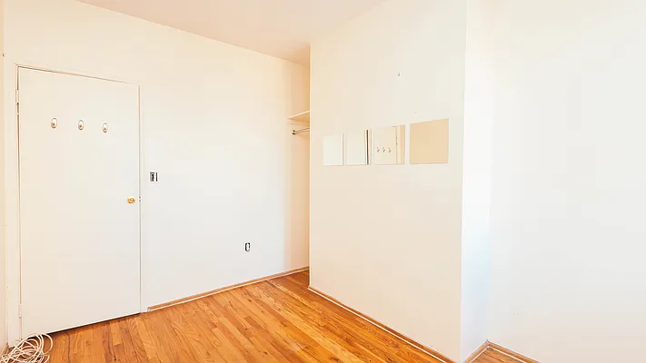 Rented by Nooklyn NYC LLC | media 6