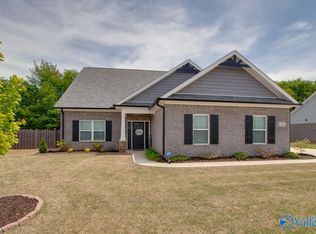14840 Commonwealth Dr, Athens, AL 35613