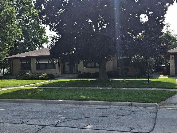 2nd image of 2525 Colorado Ave #2525