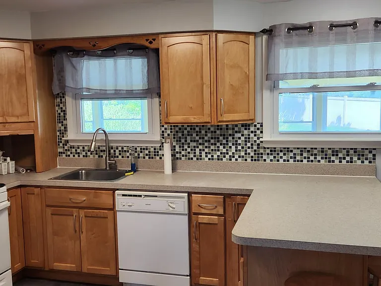 301 Overbrook Ave — Photo 9