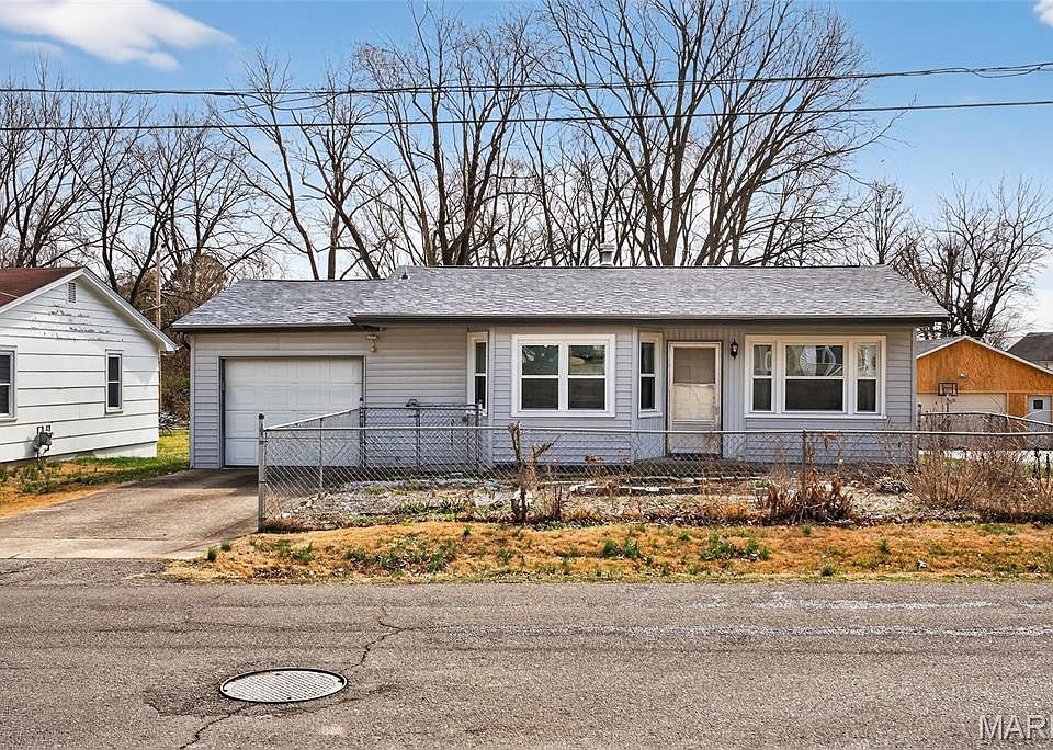 1st image of 630 Charles St