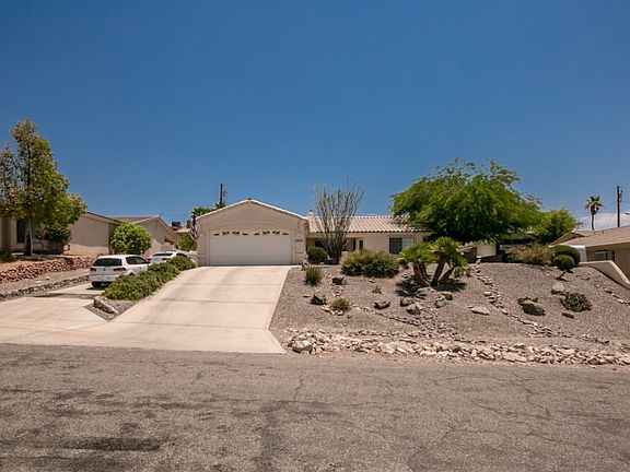2nd image of 3992 Azul Dr