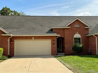 1920 Hawksbill Dr, Belleville, IL 62223