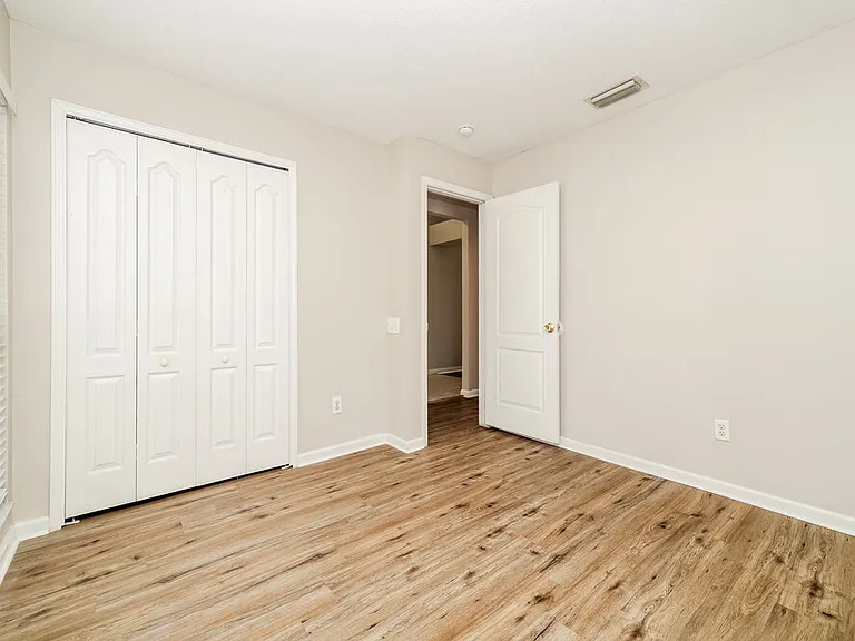 10422 Hunters Haven Blvd — Photo 12
