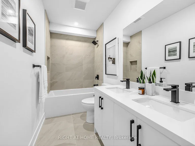 1416 Islington Ave #C — Photo 11