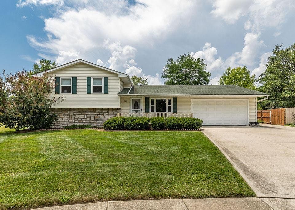 1st image of 715 Stow Pl