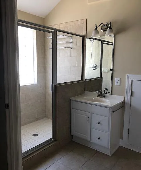 315 Seawell Ave — Photo 14
