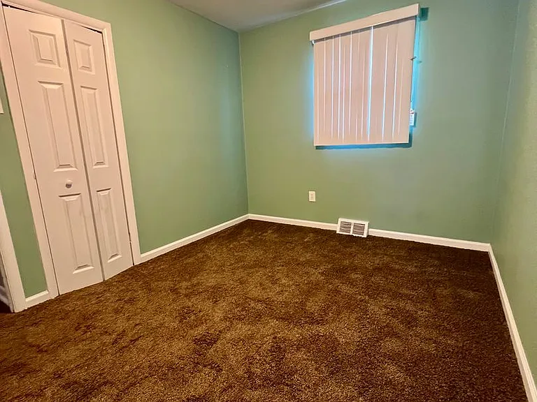 4604 David Dr — Photo 25