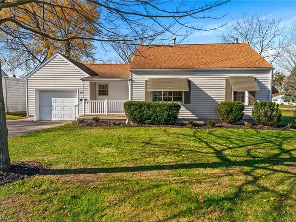1006 Root Rd, Lorain, OH 44052