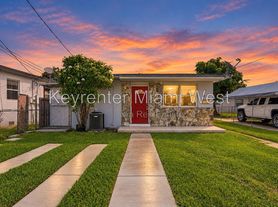 3317 SW 91st Ave, Miami, FL