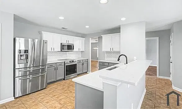 4 Bainbridge Way