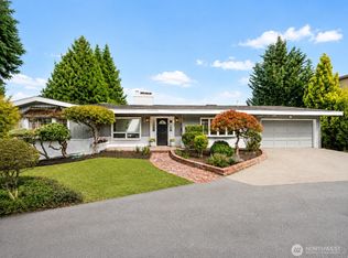 4232 Shoreclub Dr, Mercer Island, WA 98040