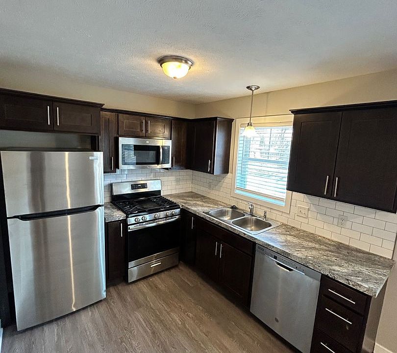 1st image of 3277 Woodward Ave SW APT C