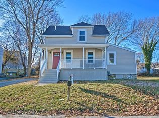 8 Macomber Ave, Dartmouth, MA 02747